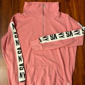Gently Used Victoria Secret’s 1/4 Zip Pullover